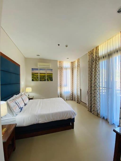 Anvaya Cove Penthouse Unit 10-2 Br. Lägenhet Morong  Exteriör bild